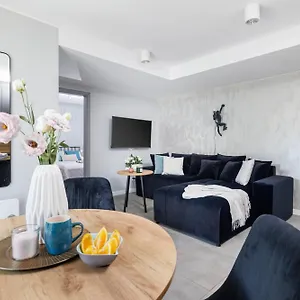  Apartament Roomsy - Silver Moon Polska
